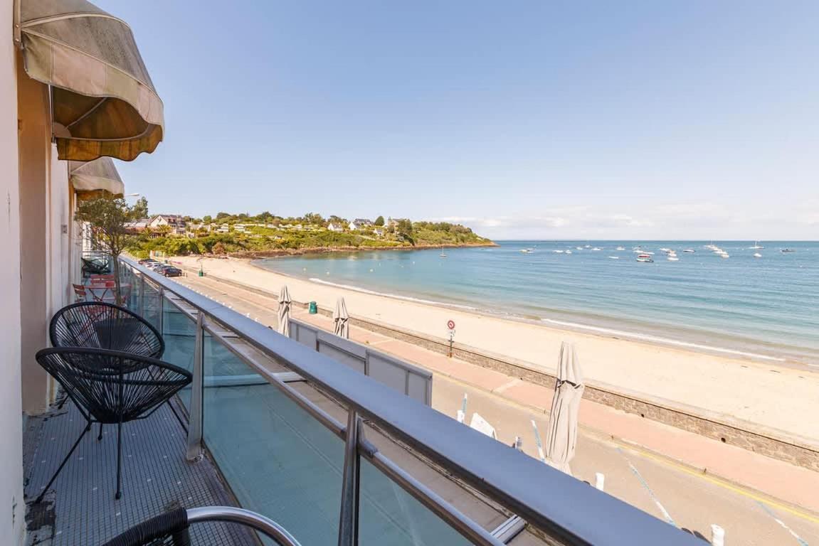 Les Pieds Dans L'Eau - Appartment 2 - Vue Mer Cancale Kültér fotó